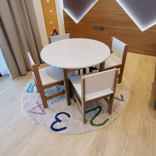 Round Table & 4 Chair Set - White